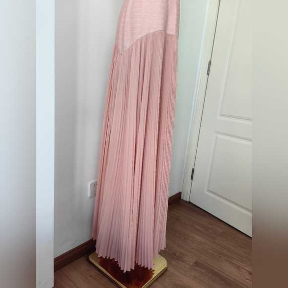 Sold - Picture 6 of 10